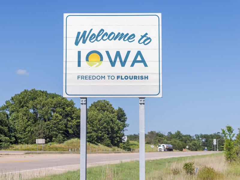 Road sign in Iowa